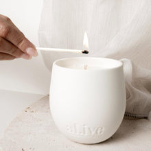Load image into Gallery viewer, Al.ive Candle-Sweet Dewberry &Clove